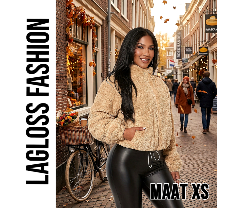 LaGloss® Beige Teddy Jas Dames – Warme Korte Winterjas met Hoge Kraag, Rits & Trekkoord – Maat XS