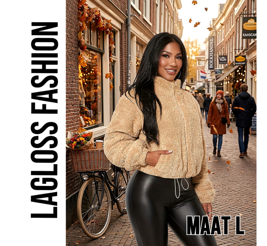 LaGloss® Beige Teddy Jas Dames – Warme Korte Winterjas met Hoge Kraag, Rits & Trekkoord – Maat L