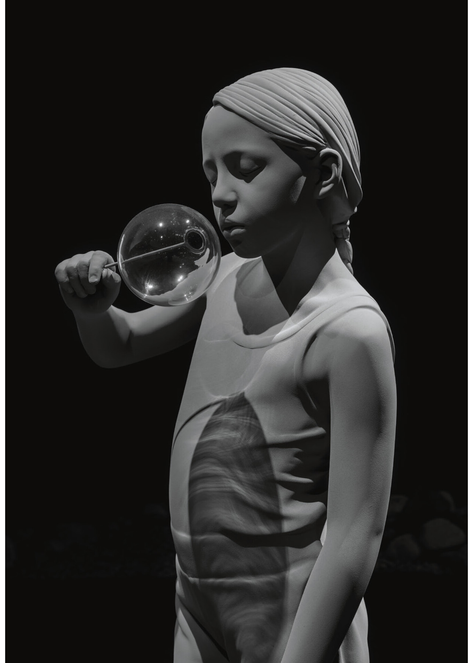 Hans Op de Beeck Prentkaart Hans Op de Beeck - Tatiana (Soap Bubble)