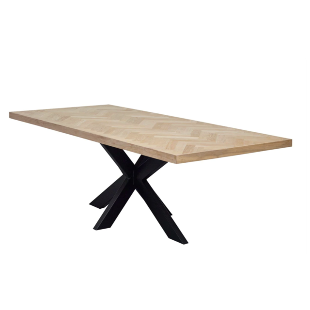 Eikenhouten tafel met gekruiste stalen poten