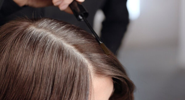 Syoss Syoss Root Retouch Uitgroeiverf - BR1 Midden Blond Syoss Syoss Root Retouch Uitgroeiverf - BR1 Midden Blond