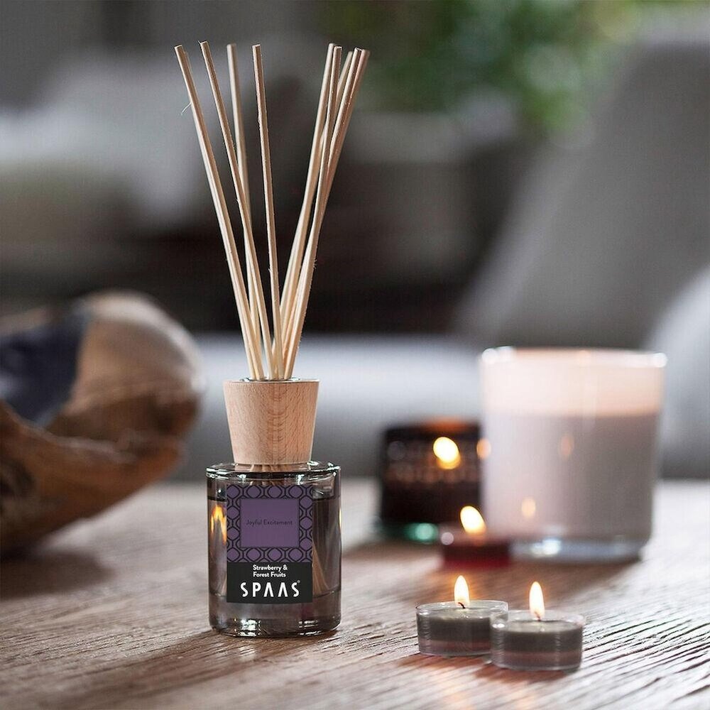 Spaas Spaas Geurstokjes Joyful Excitement Strawberries & Forest Fruits - 80ml Spaas Spaas Geurstokjes Joyful Excitement Strawberries & Forest Fruits - 80ml