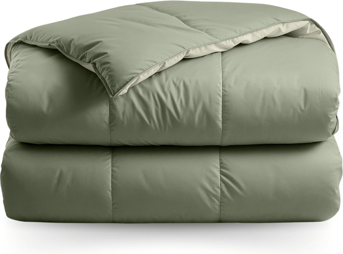 Zelesta Zelesta Satinbed Empire Green 200x200 cm - Hoesloos Satijnen Dekbed met Vaste Overtrek