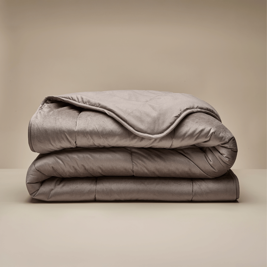 Zelesta Zelesta Royal Bed Partner Taupe 200x220 - Luxe hoesloos dekbed voor koppels