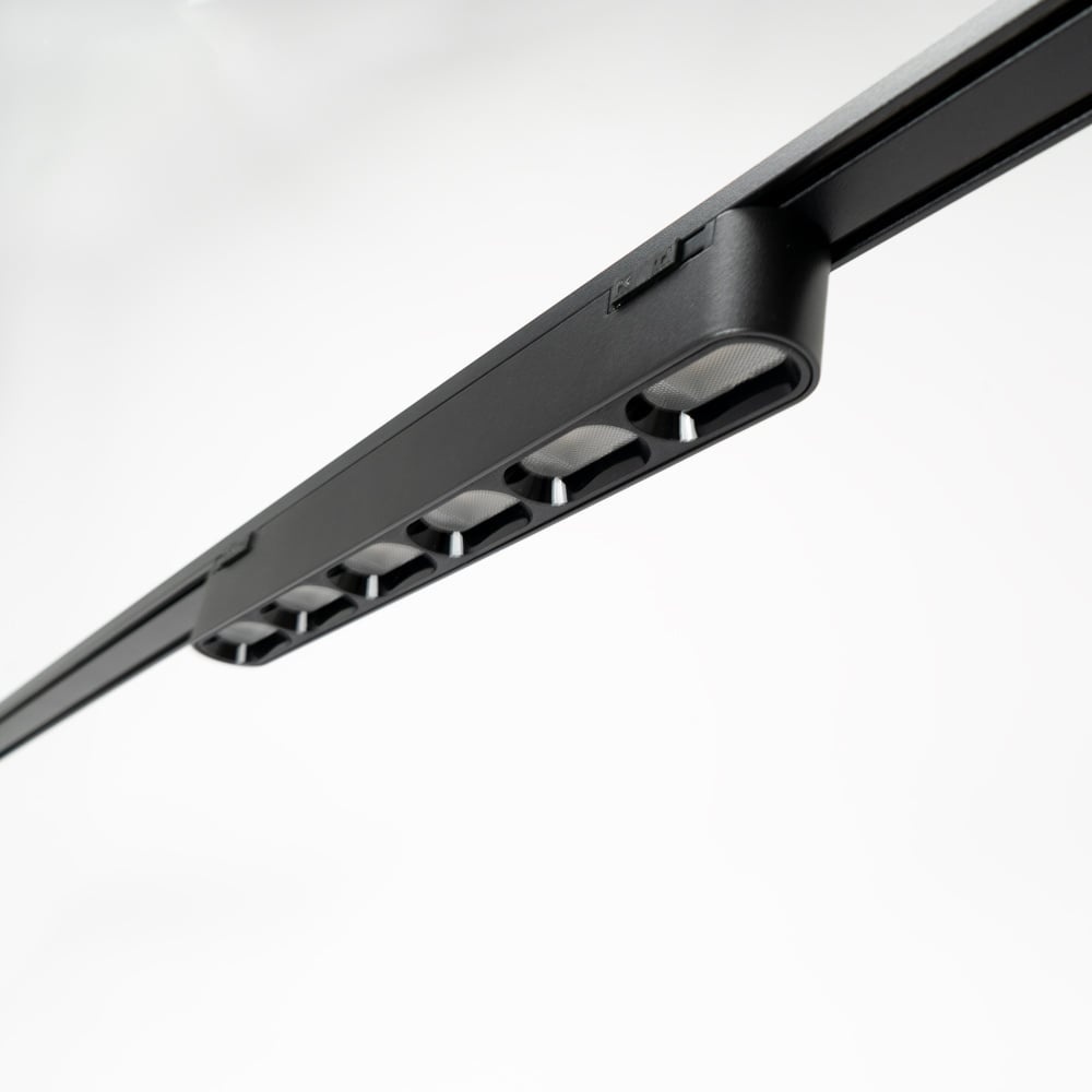 PURPL Smart Magnetische LED bar - 12W - CCT (2700K-6500K) - Zigbee 3.0 - Dimbaar - 851 lm - CRI>90 - Zwart - Geschikt voor Superslim 48V Railverlichting, foto 2 van 5