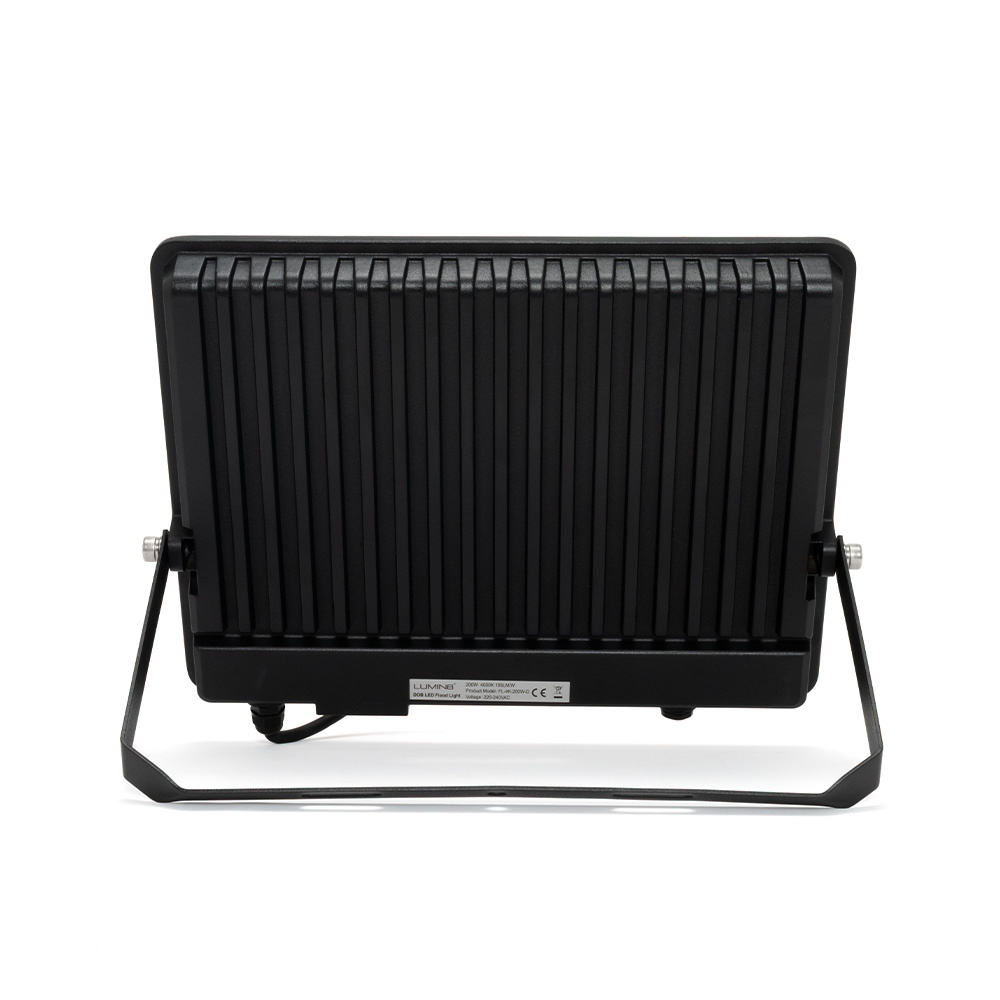Lumin8 LED Breedstraler - 200W - 21000 lm - 4000K Helder wit - IP65 - IK06 - DOB - Zwart, foto 4 van 6