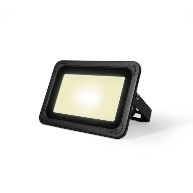 LED Flutlicht 30W 3000K Warmweiß IP65 Schwarzes Gehäuse