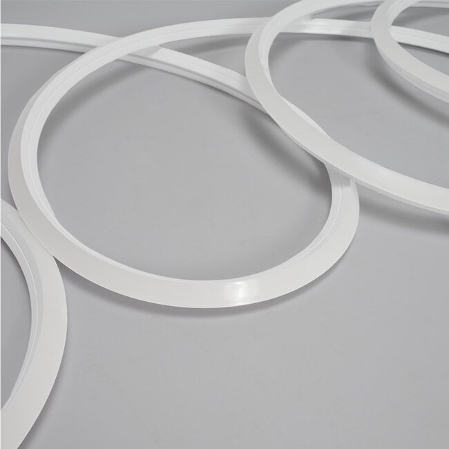 LED Streifen 5m | 3000K warmweiß | 24V | 140 LEDs p/m | Loser Streifen | IP66 - perfekt für  Innen & Außen