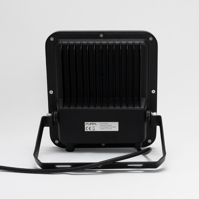 LED Flutlicht 100W | warmweiß 3000K | IP65 | IK08 | inkl. Halterbügel
