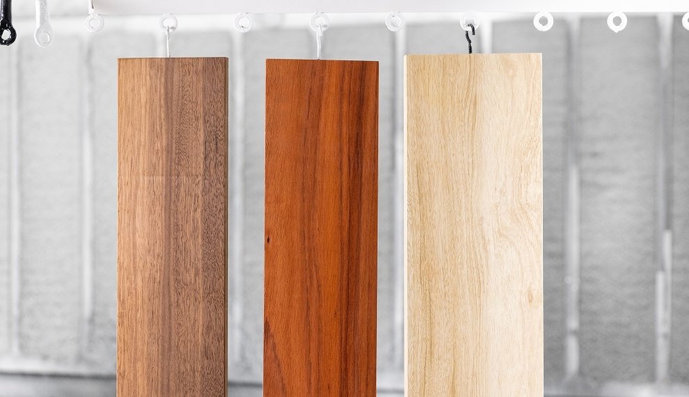 How to cover staining from Oak, Sapele, or Idigbo?