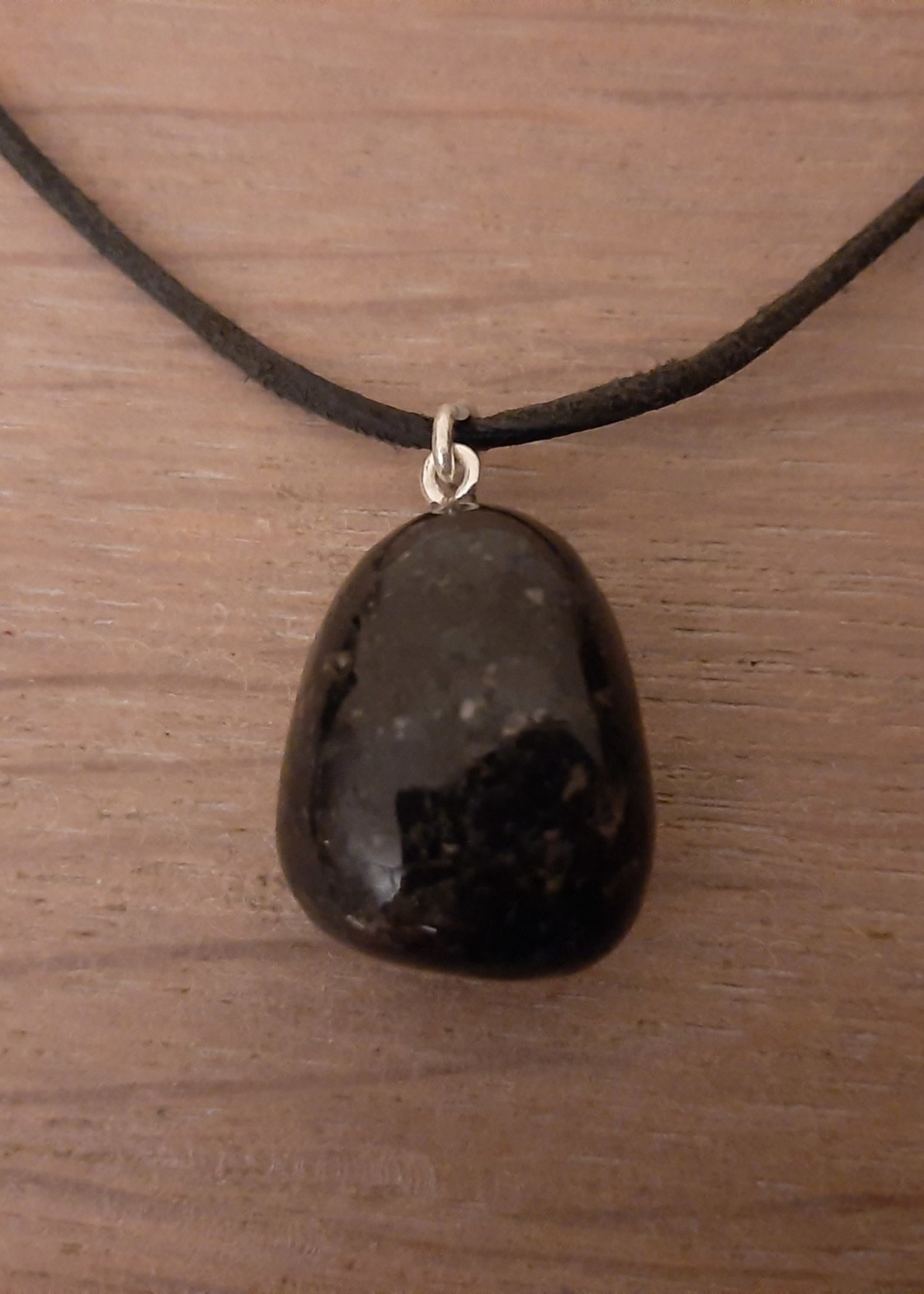 Pendentif Nuummite