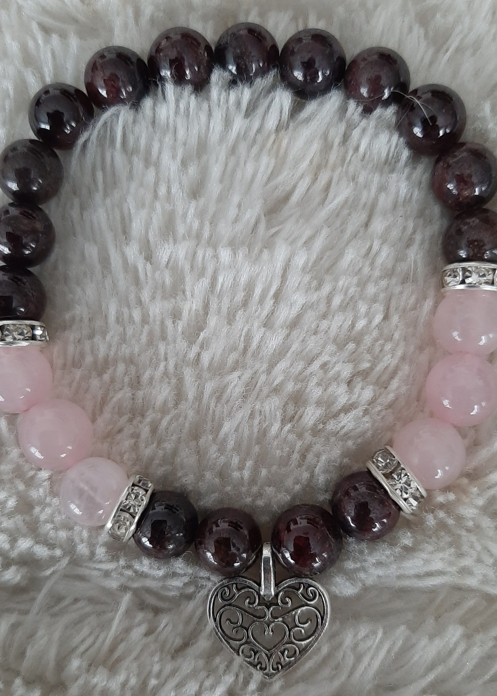 Bracelet Garnet/Rose quartz with heart charm