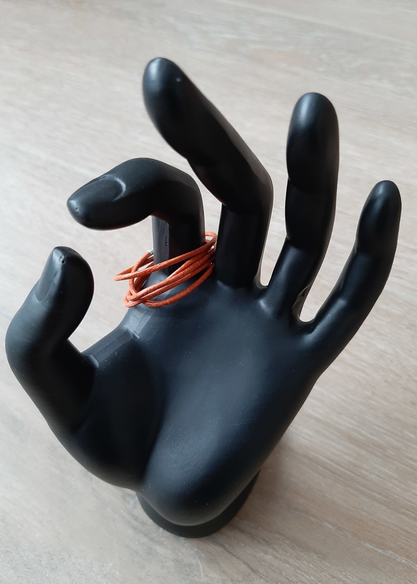 Leather necklace Orange