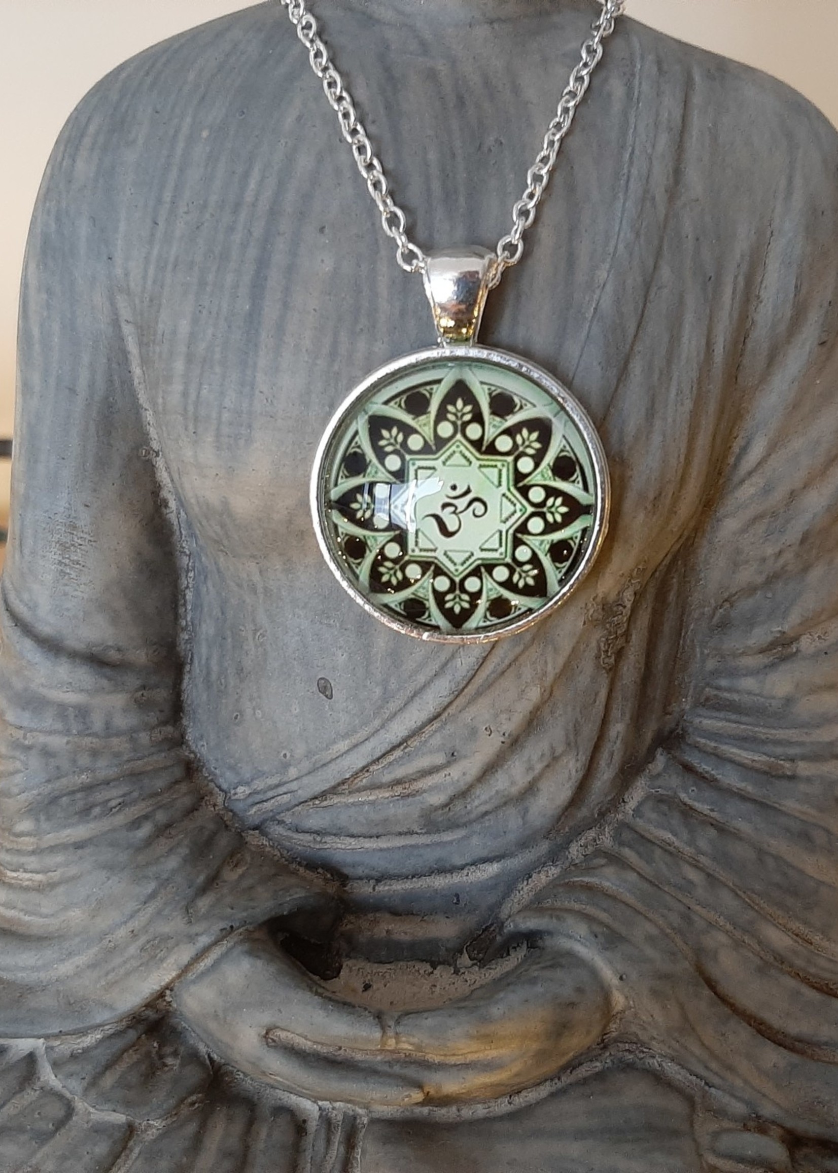 Halsketting Ohm Mandala