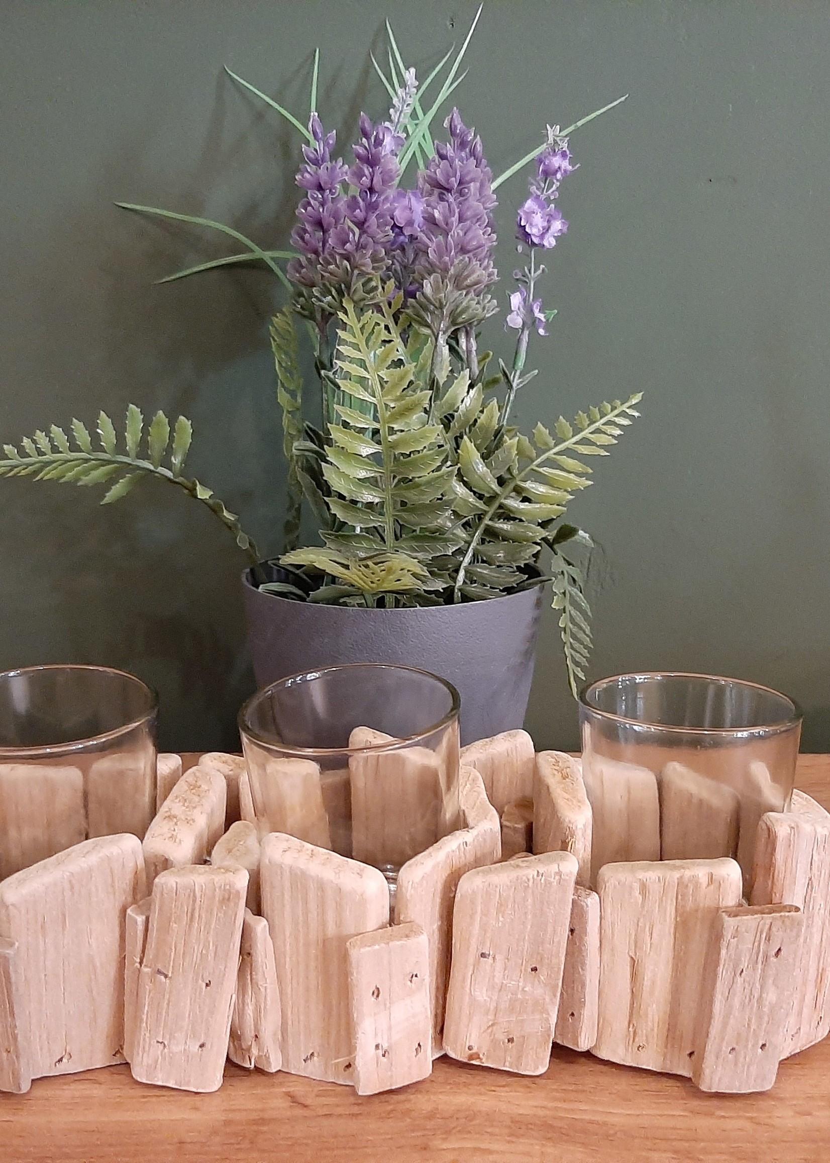 Bougeoir en bois avec 3 verres pour bougie chauffe-plat