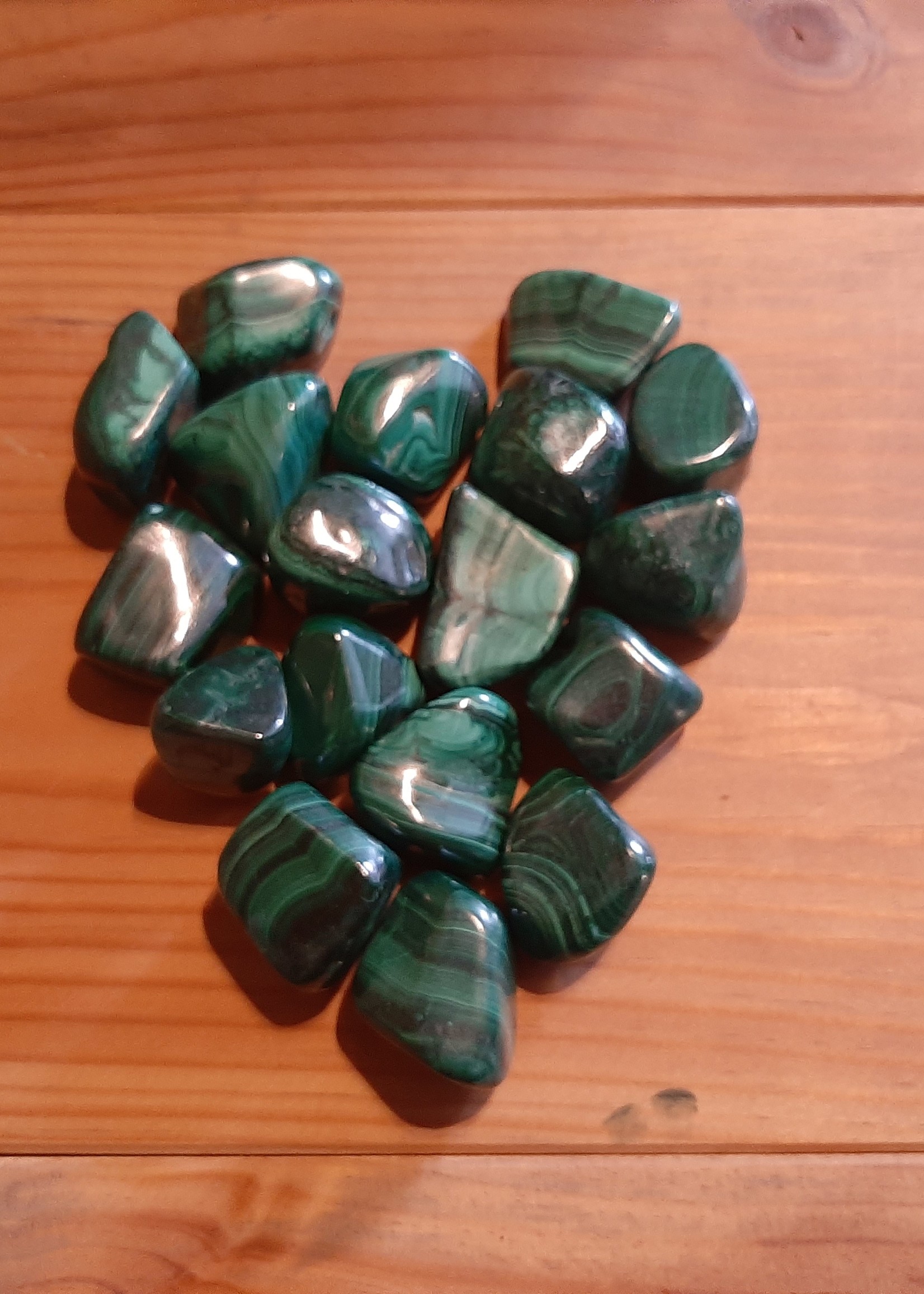 Hug Stone Malachite L