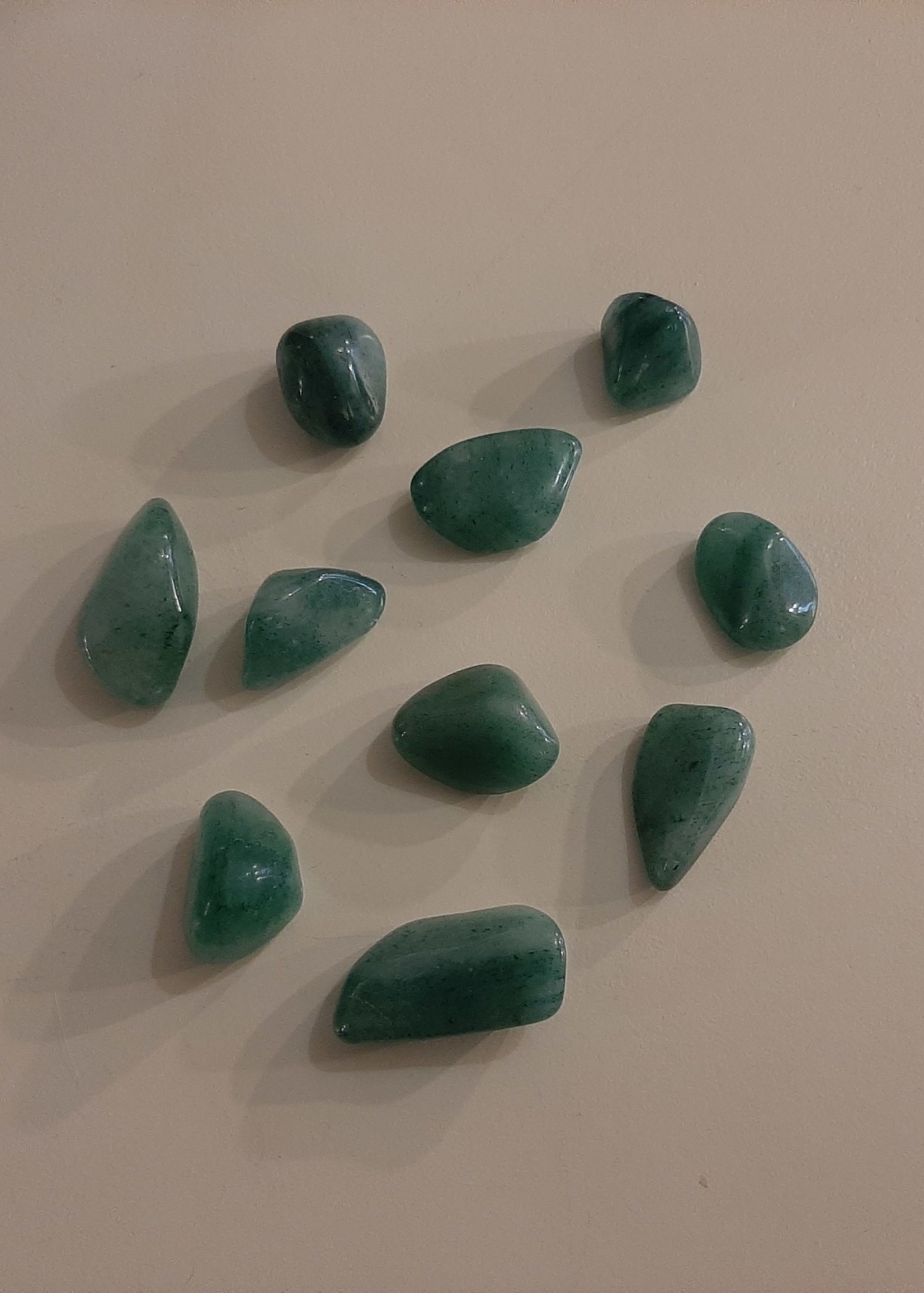 Hug Stone Green Aventurine M