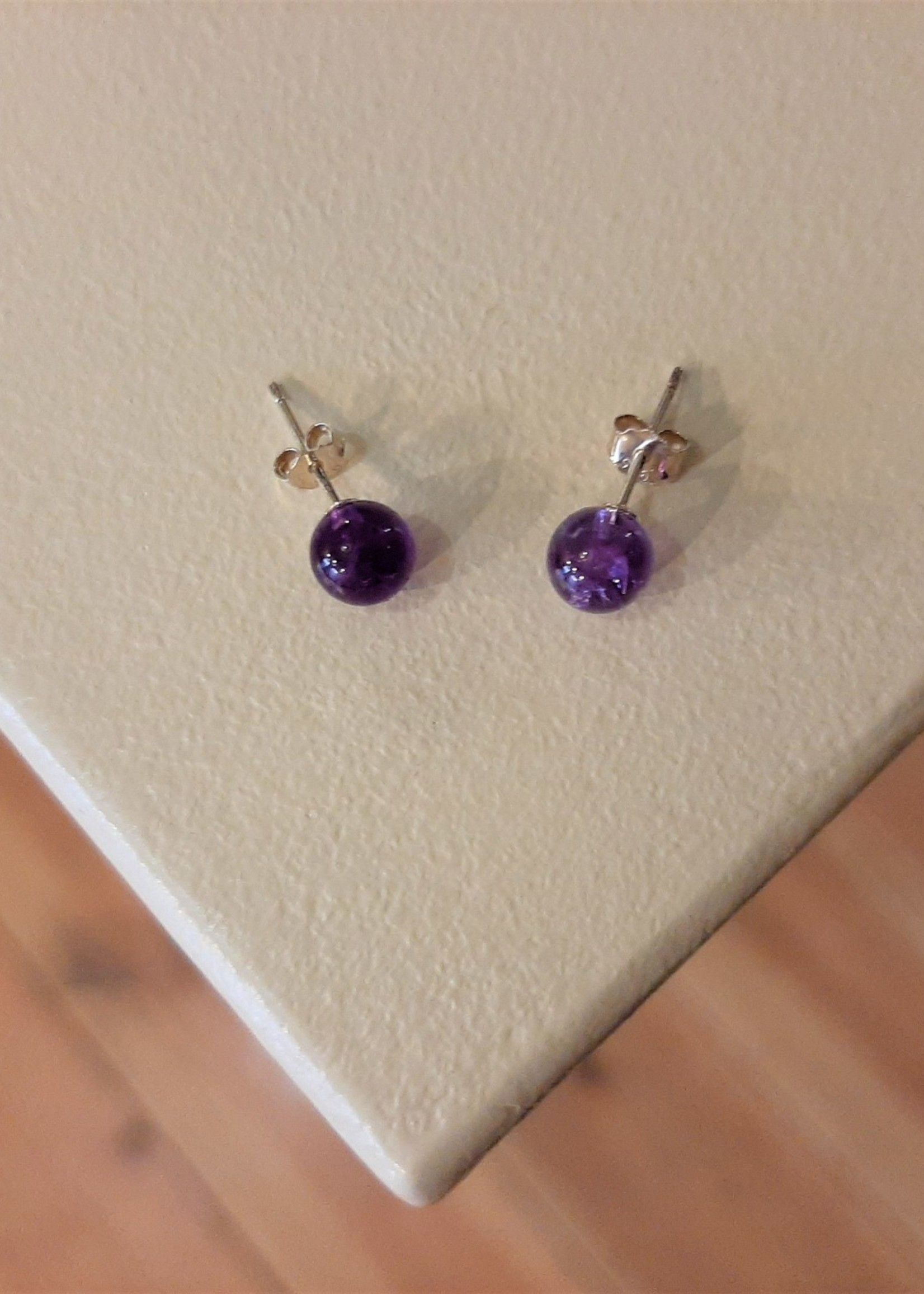 Ear studs Amethyst