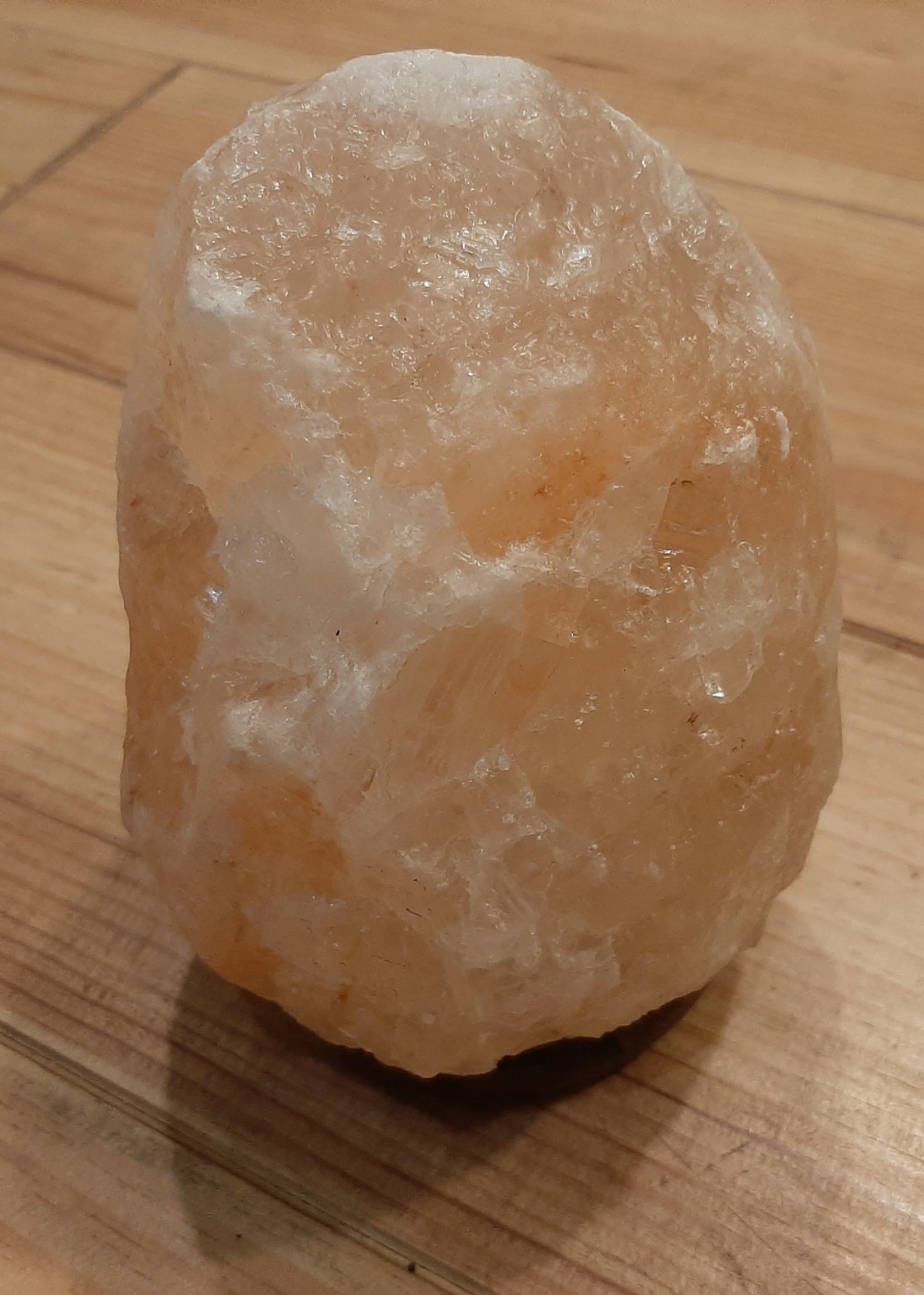 Himalayan salt lamp 17 cm now for € 19 in stead of € 23