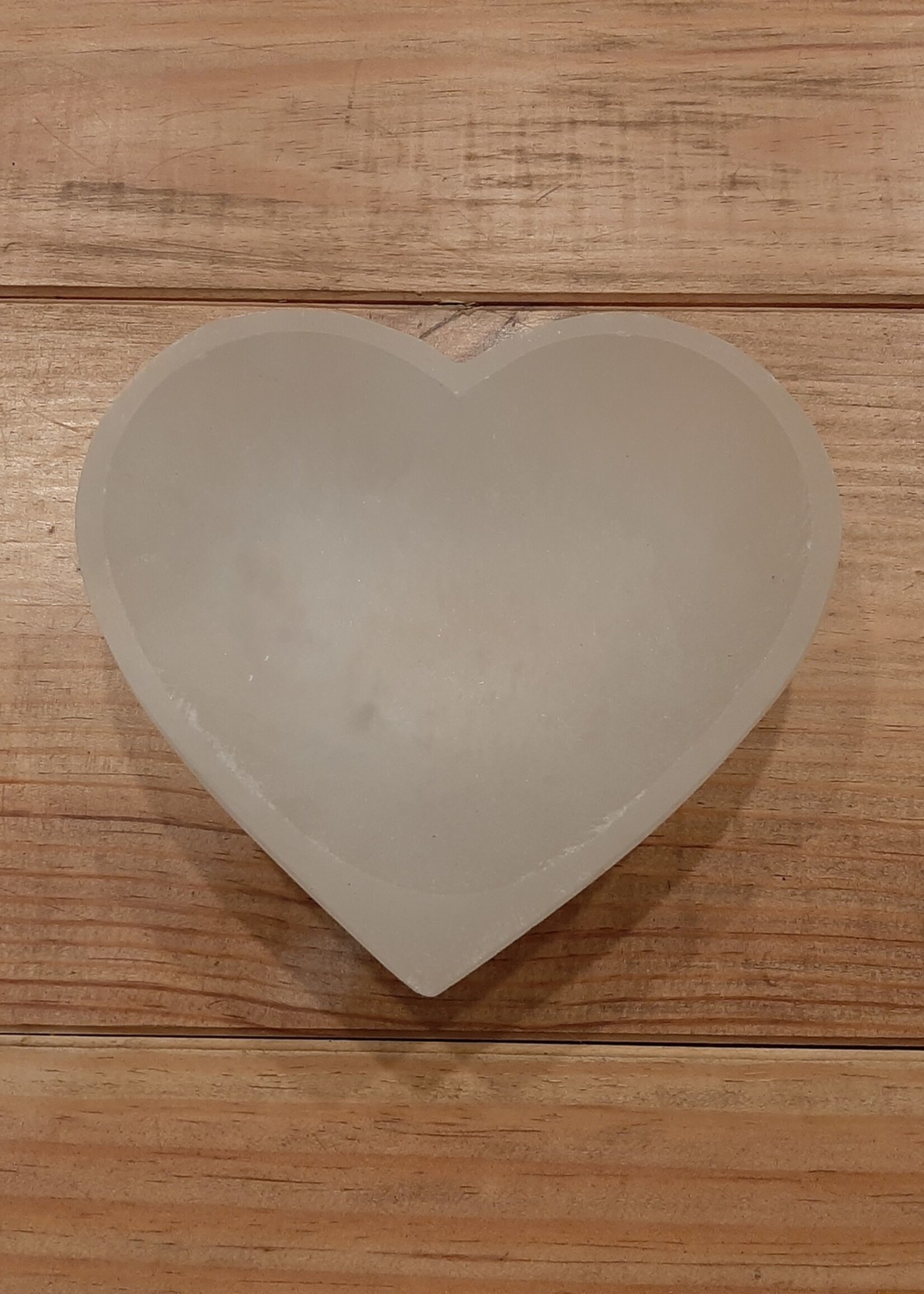 Bowl Selenite White heart 10 cm