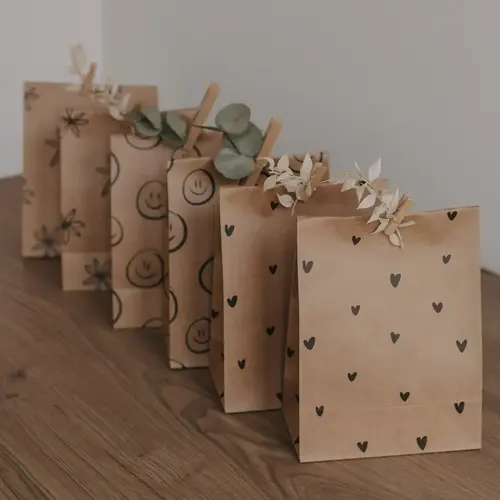 Eulenschnitt Set van Papieren geschenktas