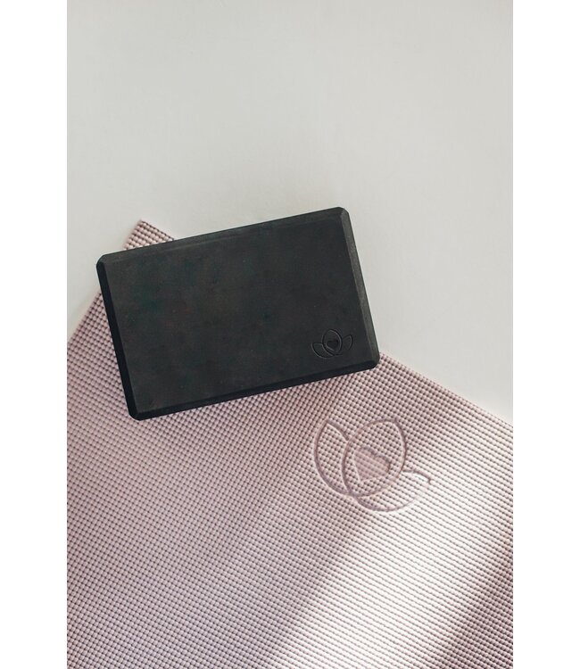 Yoga Block high Density schwarz – Lotus – 2 Stückk