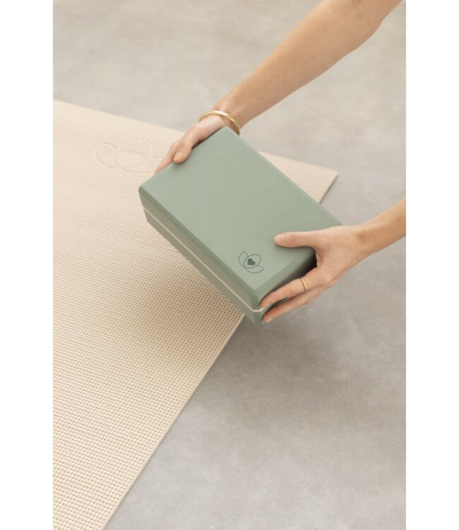 Yoga Block high Density Aschgrün – Lotus