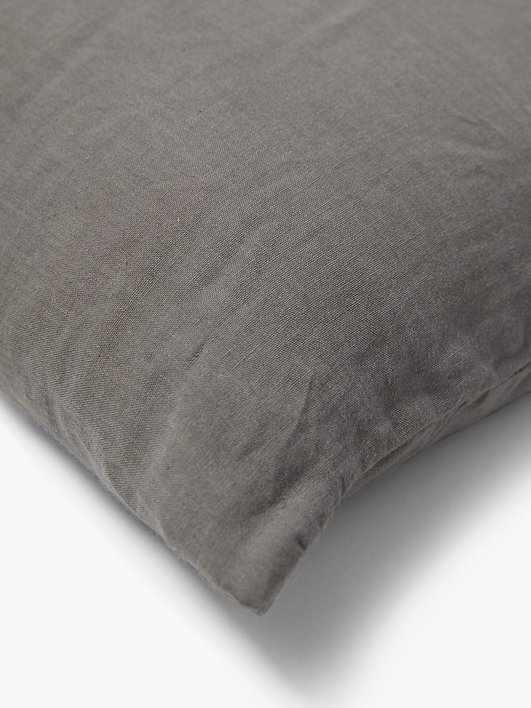 Washed 100% linen cushion cover Scotty 60x40 cm  Smokybrown
