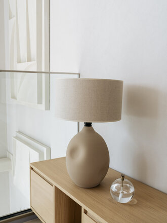 Handmade earthenware table lamp Liz  sand - linen