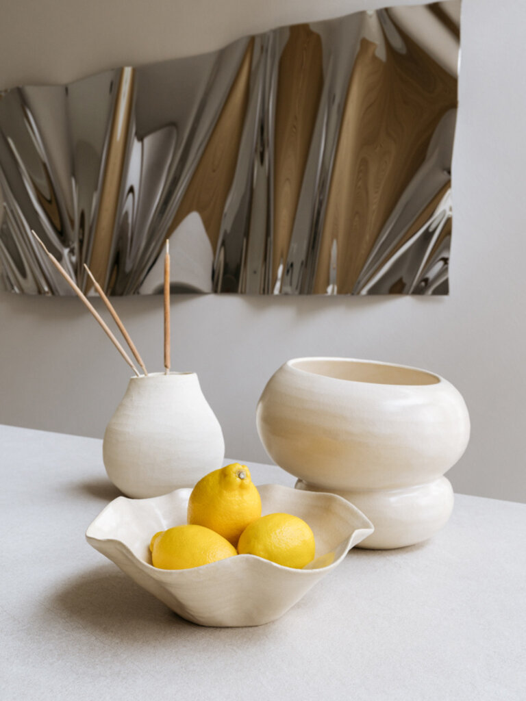 Handmade earthenware bowl Kate 25 x 8 cm matte ecru