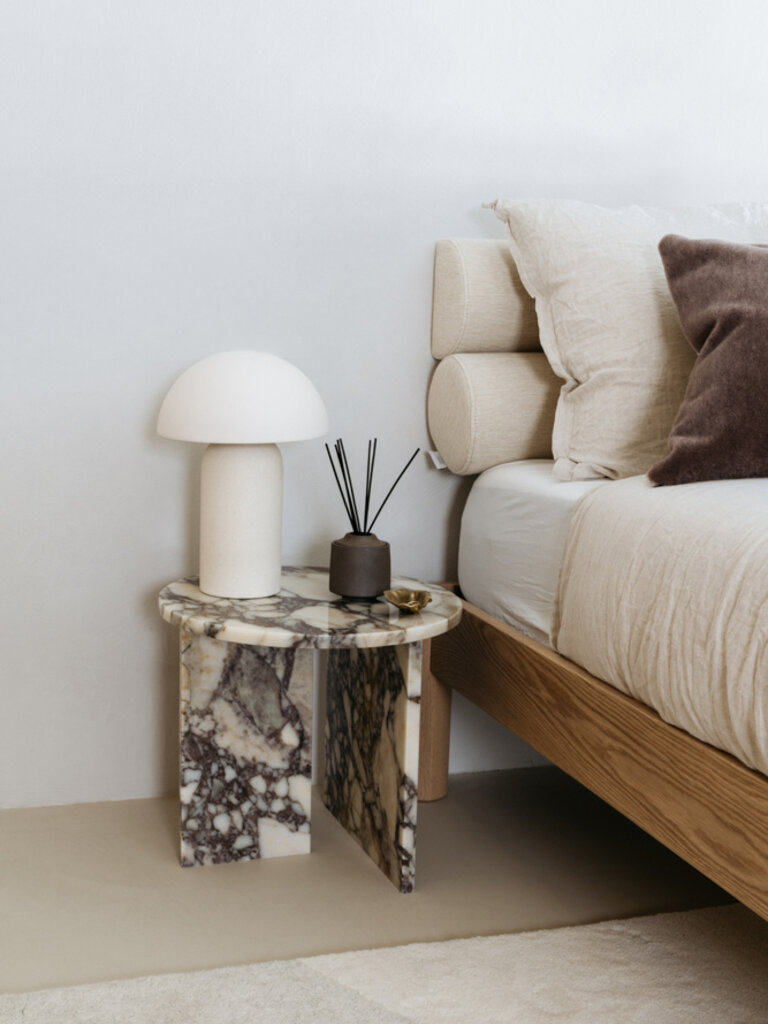 Handmade earthenware table lamp Maeve