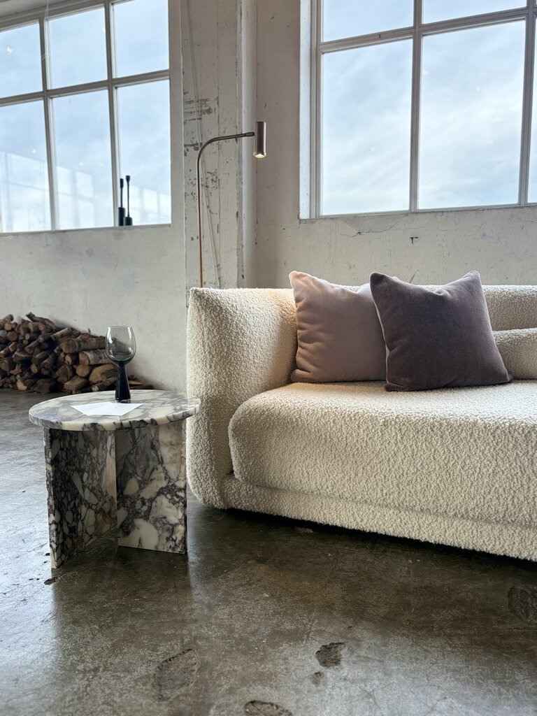 Luxe mohair sierkussenhoes Amy aubergine 50x50 cm