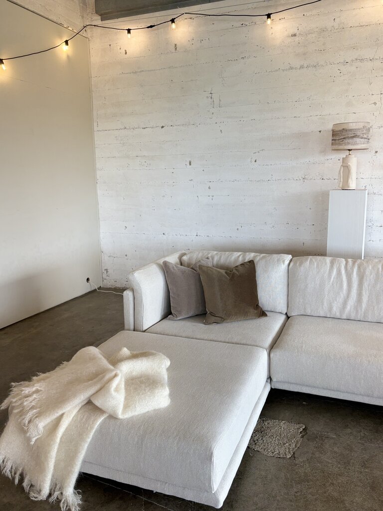 Satin mohair cushion Sara tobacco 50x50 cm