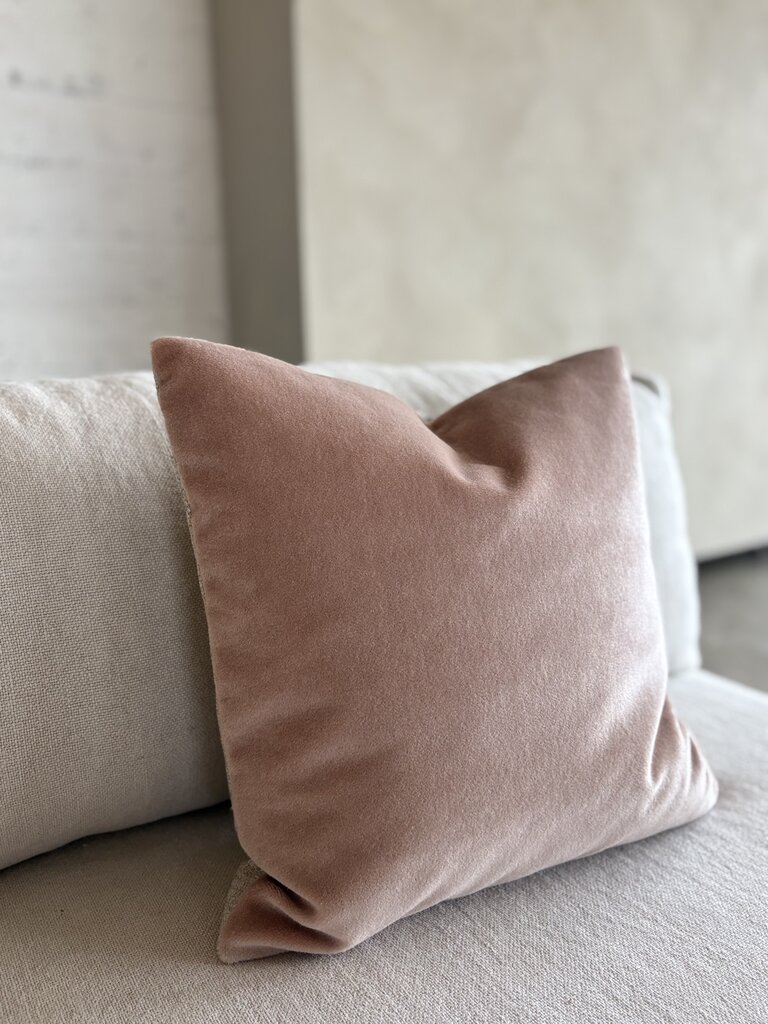 Satijn mohair sierkussenhoes Sara blush 50x50 cm