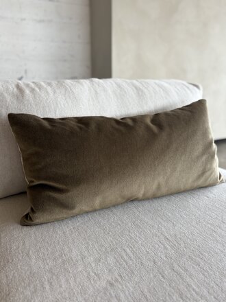 Satin mohair cushion Sara tobacco XL 80x40 cm