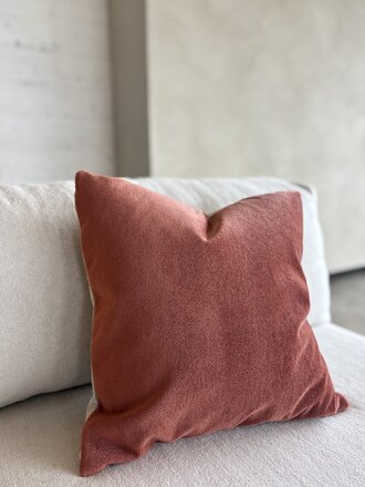 Satin mohair cushion Sara terra 50x50 cm