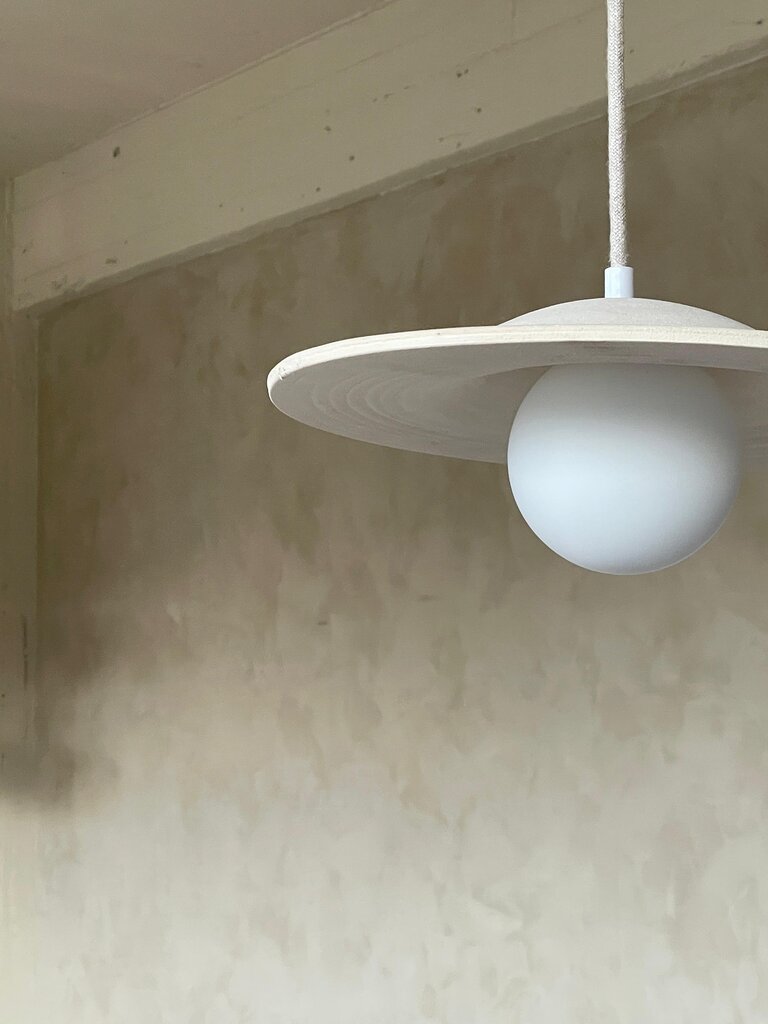 Handgemaakte hanglamp July van Portugees aardewerk naturel