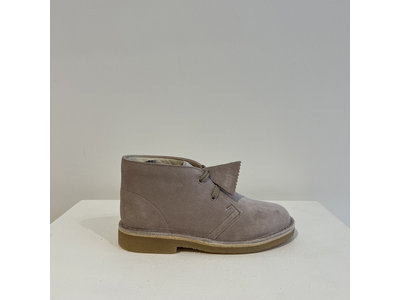 clarks desert boot zand suede