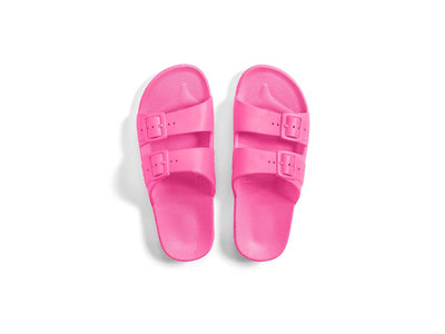 freedom moses GLOW Pink neon slides