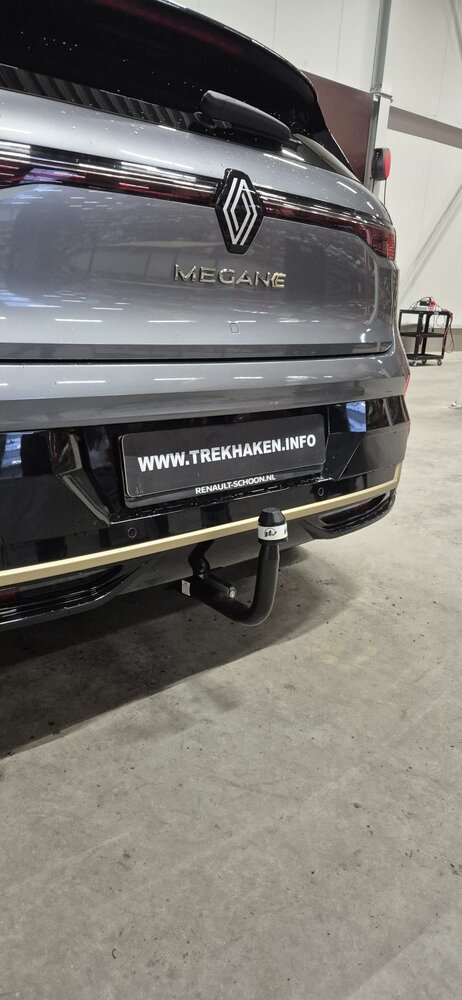 GDW Trekhaak Renault Megane E-Tech 11/2021 - nu afneembaar