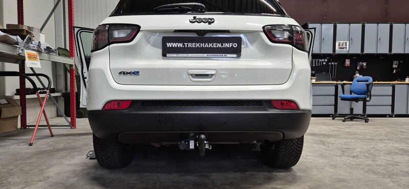 GDW Trekhaak Jeep Compass 08/2017 - nu vast