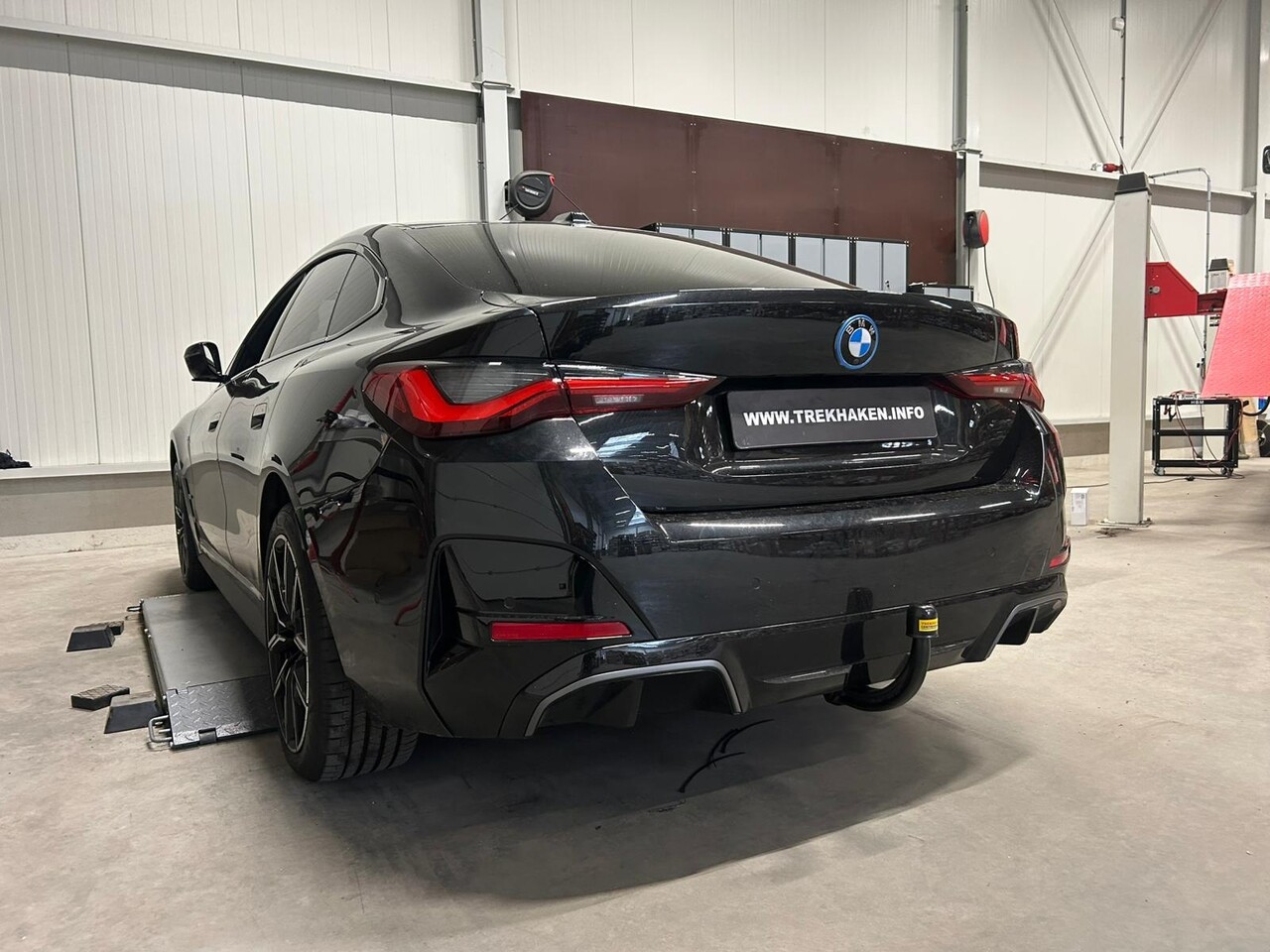 Westfalia Trekhaak BMW i4 11/2021 - nu afneembaar