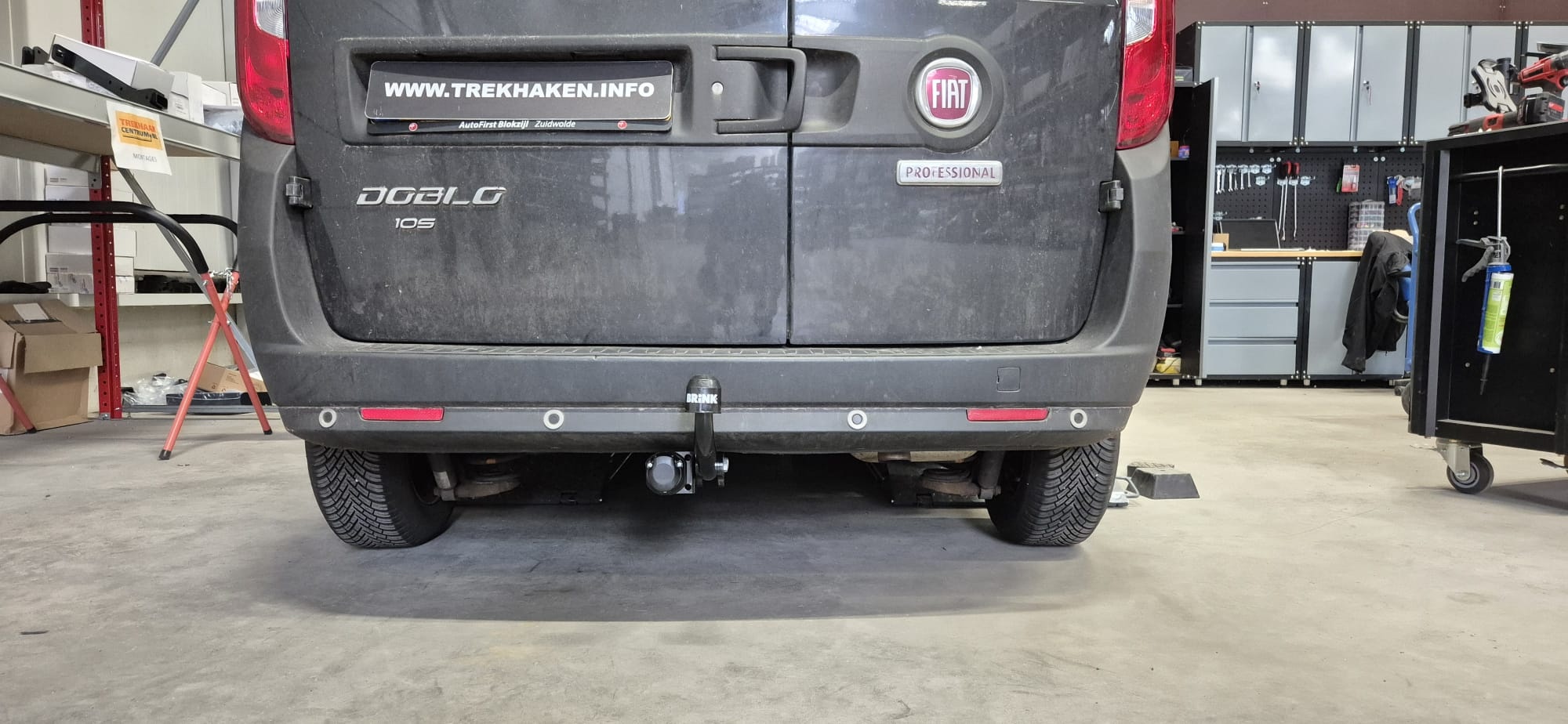 Brink Trekhaak Fiat Doblo/Opel Combo vast, foto 3 van 6