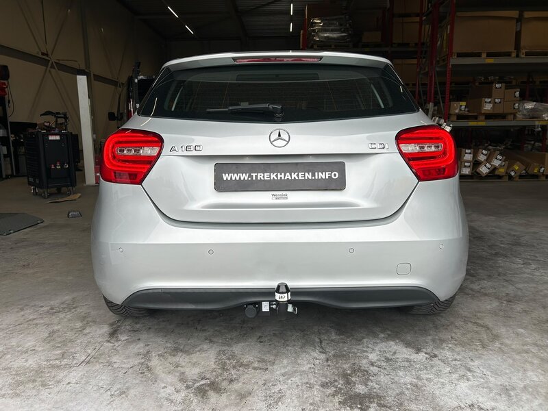 GDW Trekhaak Mercedes A/B-klasse W176/W246 vast