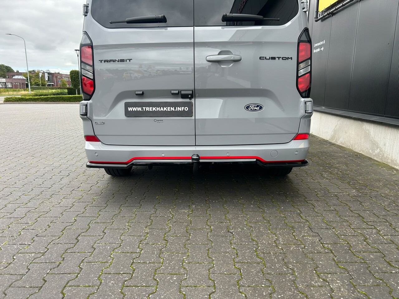 Brink Trekhaak VW Transporter T7 / Ford Transit custom 12/2023 - nu afneembaar Brink Trekhaak VW Transporter T7 / Ford Transit custom 12/2023 - nu afneembaar