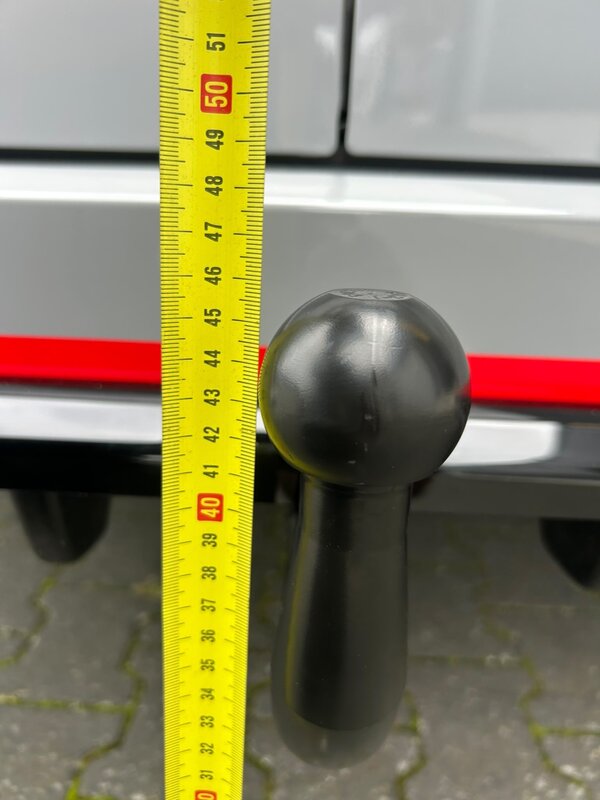 Brink Trekhaak VW Transporter T7 / Ford Transit custom 12/2023 - nu afneembaar Brink Trekhaak VW Transporter T7 / Ford Transit custom 12/2023 - nu afneembaar