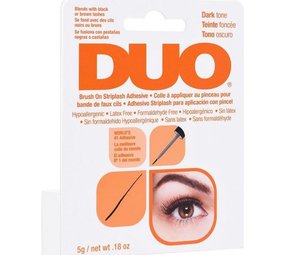 DUO Brush On Striplash Adhesive Dark with Vitamins DUO Brush On Striplash Adhesive Dark with Vitamins