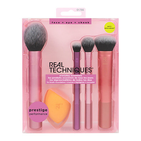 Real Techniques Real Techniques Everyday Essential Set Real Techniques Real Techniques Everyday Essential Set