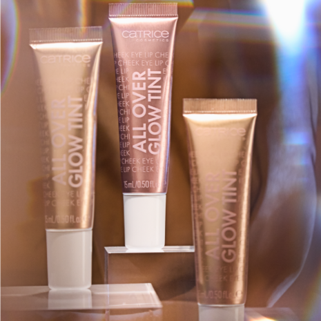 Catrice Catrice All Over Glow Tint 010 Beaming Diamond Catrice Catrice All Over Glow Tint 010 Beaming Diamond
