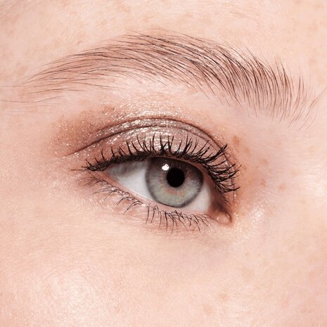 Catrice Catrice Space Glam Liquid Chrome Eyeshadow 030 Galactic Glamour Catrice Catrice Space Glam Liquid Chrome Eyeshadow 030 Galactic Glamour